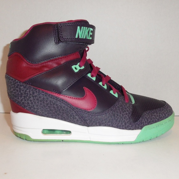 nike women's air revolution sky high